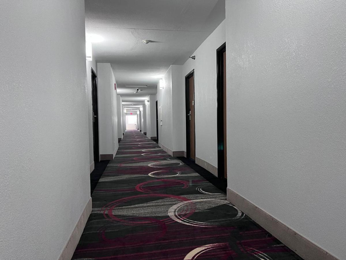 Econo Lodge Fargo Exterior foto